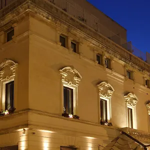 https://apollo-suites.lecce-hotels.com